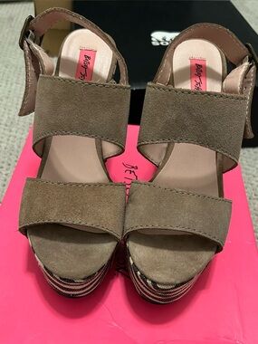 Betsey Johnson Taupe Suede Platform Sandals, worn once!